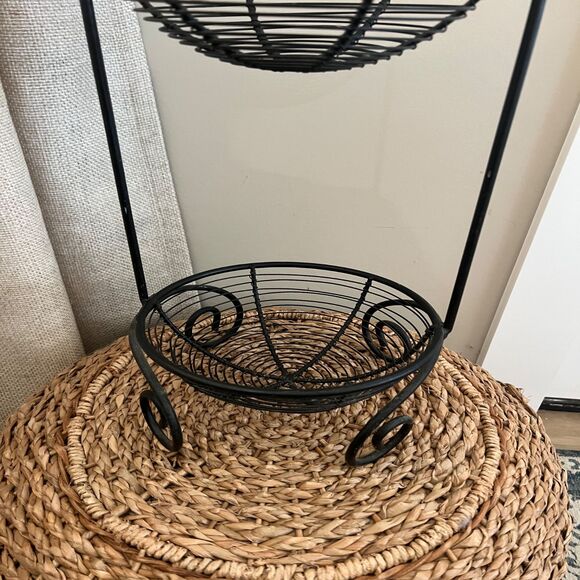 1990s Vintage Black Metal Wrought Iron Two-Tiered Kitchen Fruit Basket Stand - Picture 3 of 4